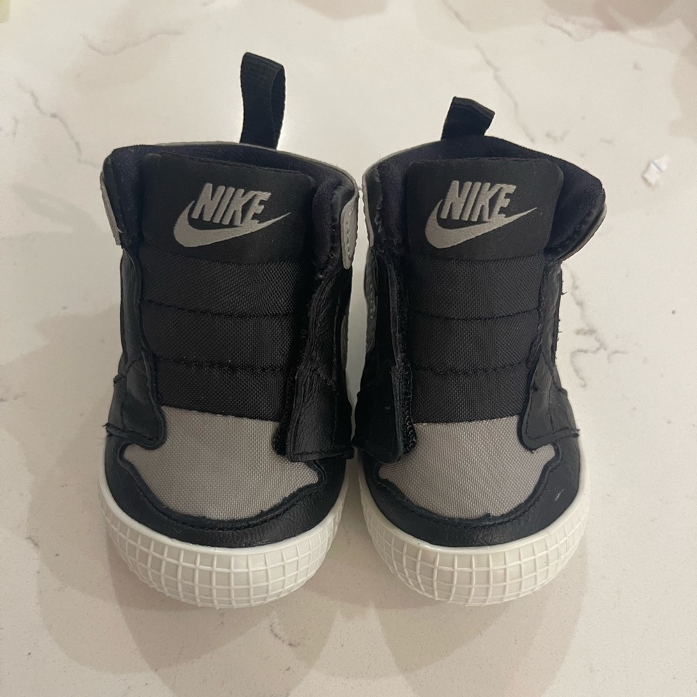 4C crib booties never worn